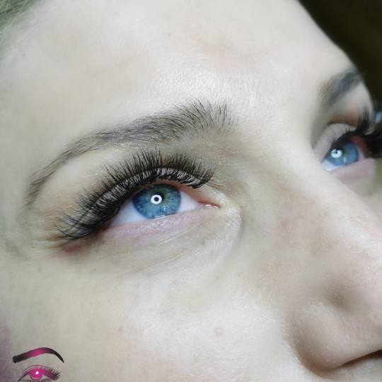 Platinum Beauty Code #beograd Trepavice Korekcija svilenih trepavica, metoda Ruski volumen Korekcija