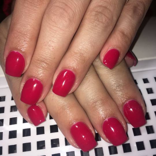 Salon Klinik #beograd Gel lak Gel lak uz CND gel lakove na bazi prirodne smole koji ne ostecuju noka