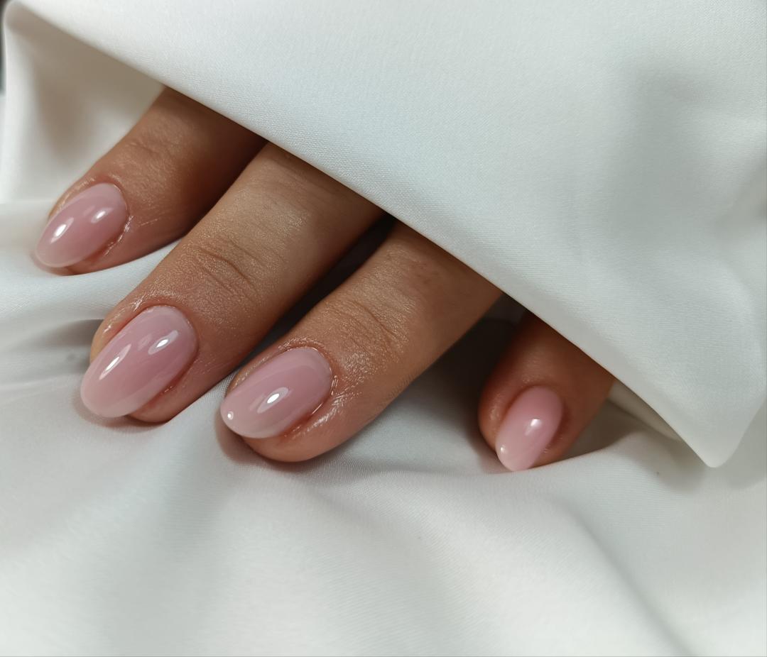 Lavica Lux #smederevo Ojačavanje noktiju Ojačavanje prirodnih noktiju gelom - M dužina