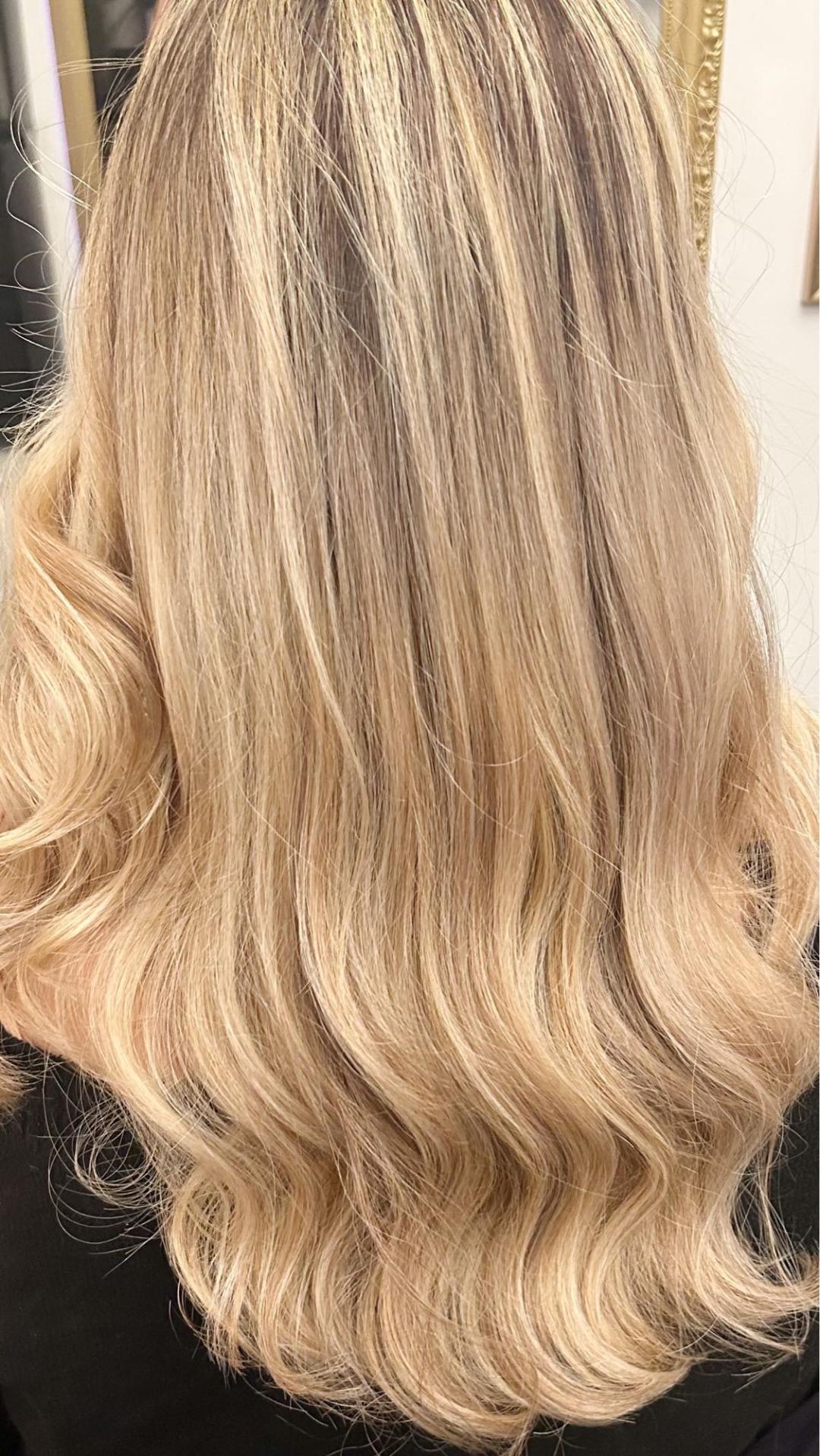 Balayage + Preliv +Feniranje + Šišanje +Black Caviar tretman - Esthetique Privé, Beograd Ombre, sombre, balayage Frizerski saloni Ombre, sombre, balayage, Beograd, Centar, Stari grad, Dorćol