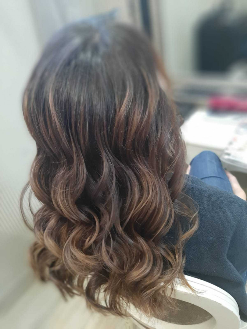 Bibi beauty centar #beograd Šišanje Žensko šišanje + feniranje - kratka kosa