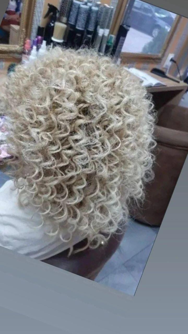 Studio Krasiva #krusevac Uvijanje, lokne i talasi Afro lokne - kosa srednje dužine