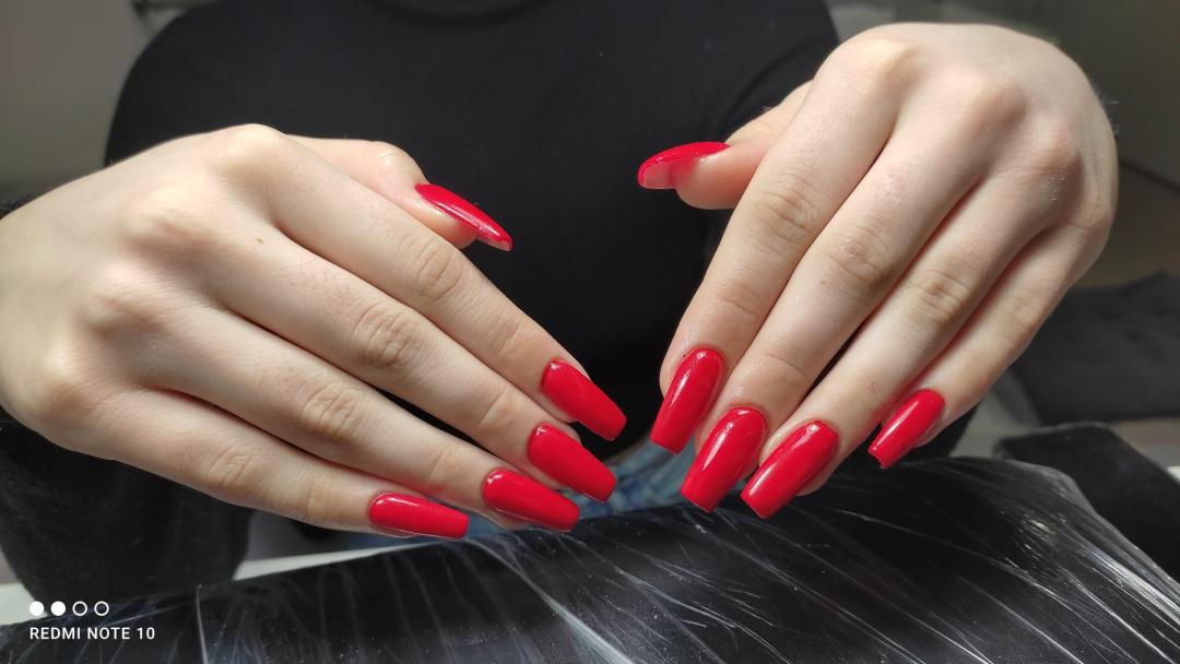 Bella Tajs #beograd Izlivanje noktiju Izlivanje noktiju gelom - M dužina