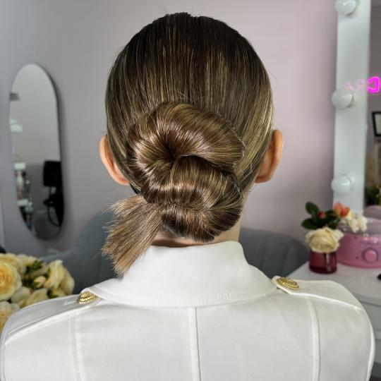Pudra beauty #beograd Svečane i frizure za svadbu Svečana frizura