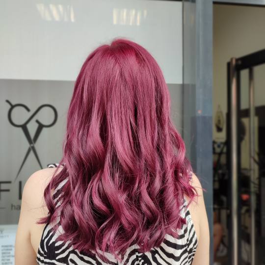 Infinity Hair #novisad Feniranje i stilizovanje Feniranje na talase - duga kosa (do lopatica)