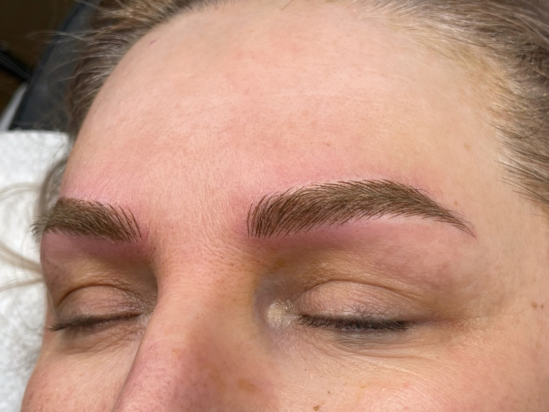 Esthetique Privé #beograd Trajna šminka Trajna šminka obrva - PHI BROWS MICROBLADING