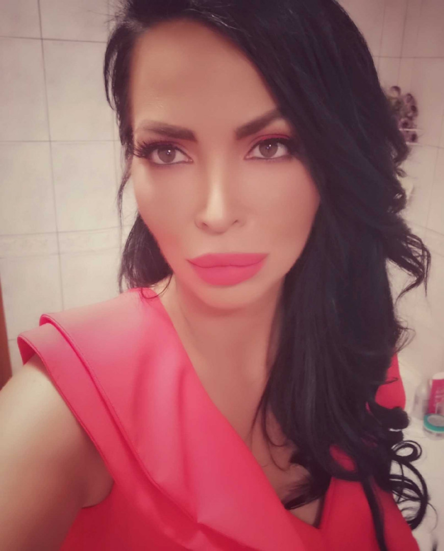 Bibi beauty centar #beograd Make-up / šminkanje Profesionalno šminkanje + svečana frizura - za maturante
