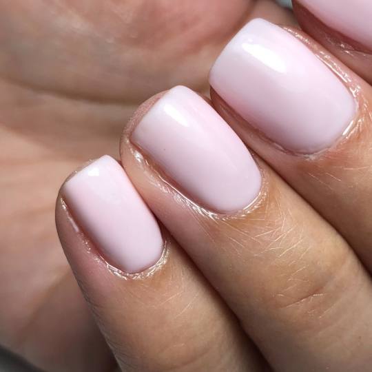 Mademoiselle Beauty #beograd Gel lak Korekcija gel laka - ruke sa aparatnim manikirom