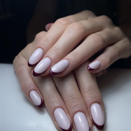 Nails Studio #beograd Lakiranje noktiju French - dodatak uz uslugu