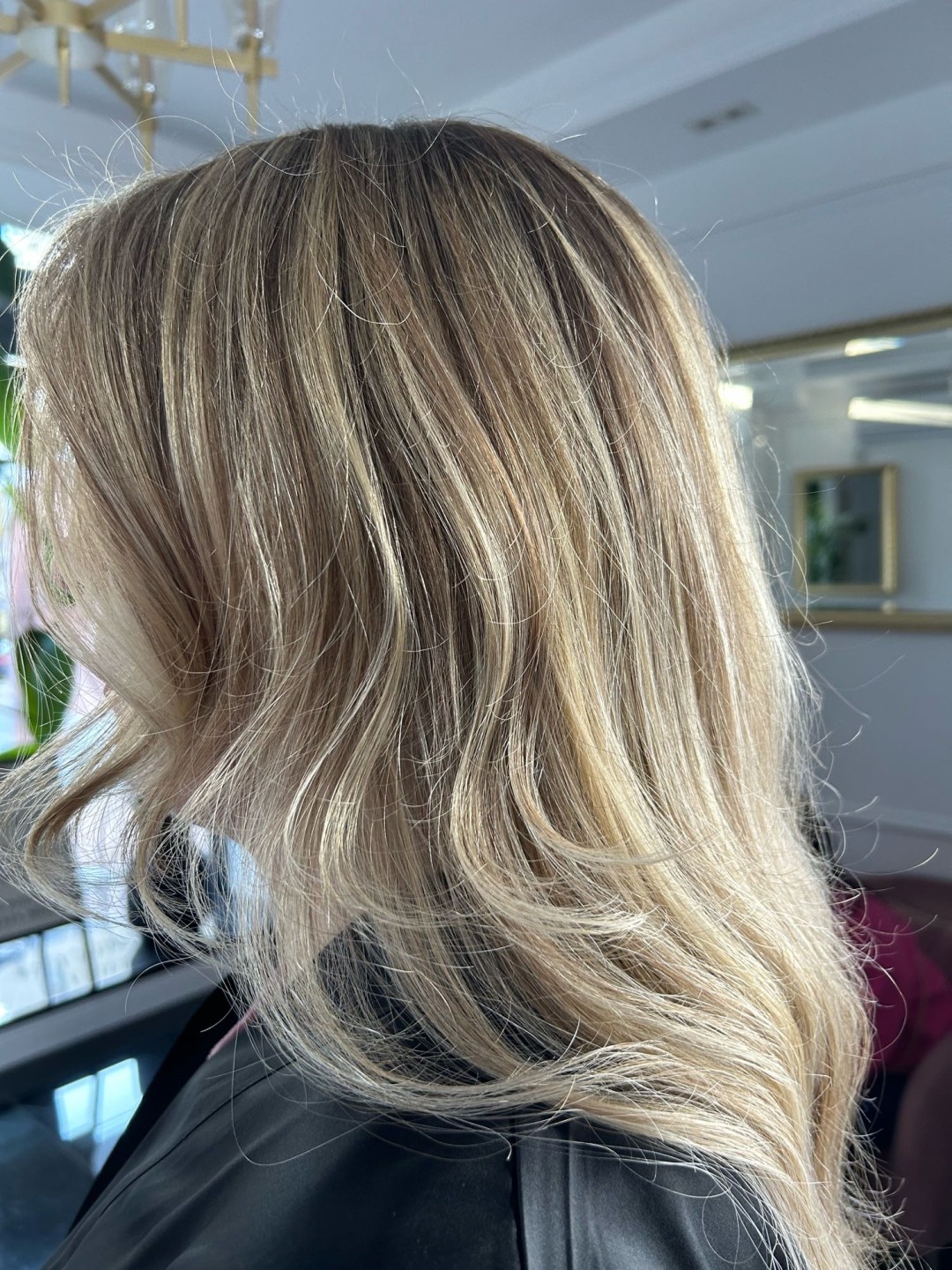 Esthetique Privé #beograd Pramenovi Pramenovi na foliju +Preliv + Feniranje +Šišanje +Black Caviar tretman