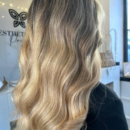 Esthetique Privé #beograd Farbanje kose Air touch - duga kosa