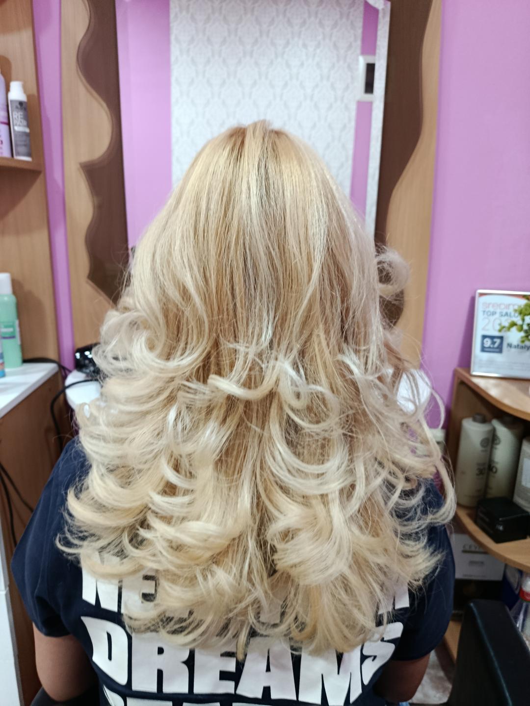 Pramenovi na foliju - ekstra duga kosa (od polovine leđa) - Nataly Trend Studio, Novi Sad Pramenovi Frizerski saloni Pramenovi, Novi Sad, Rotkvarija, Podbara, Salajka
