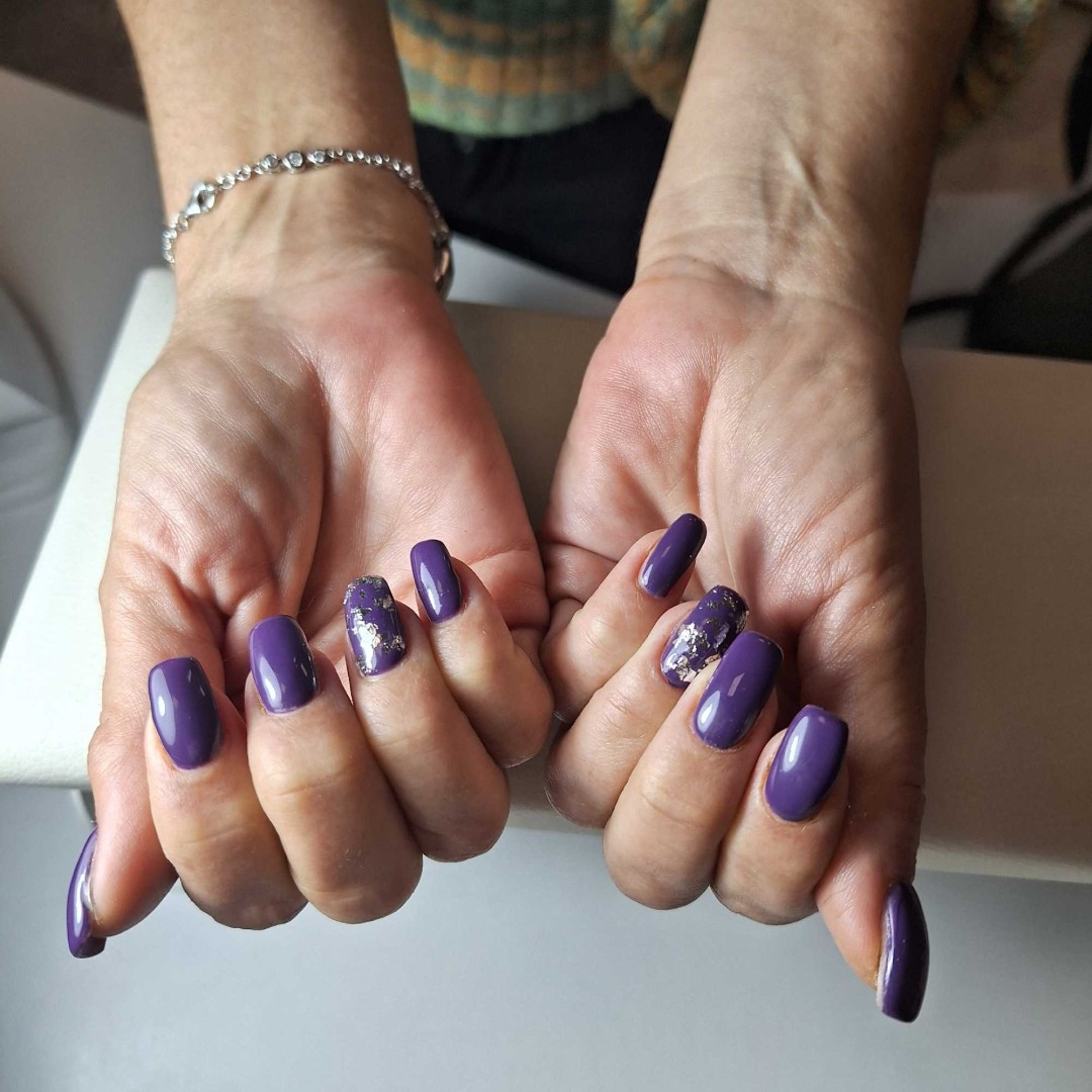Monstera beauty salon #beograd Ojačavanje noktiju Ojačavanje noktiju rubber bazom - M dužina noktiju