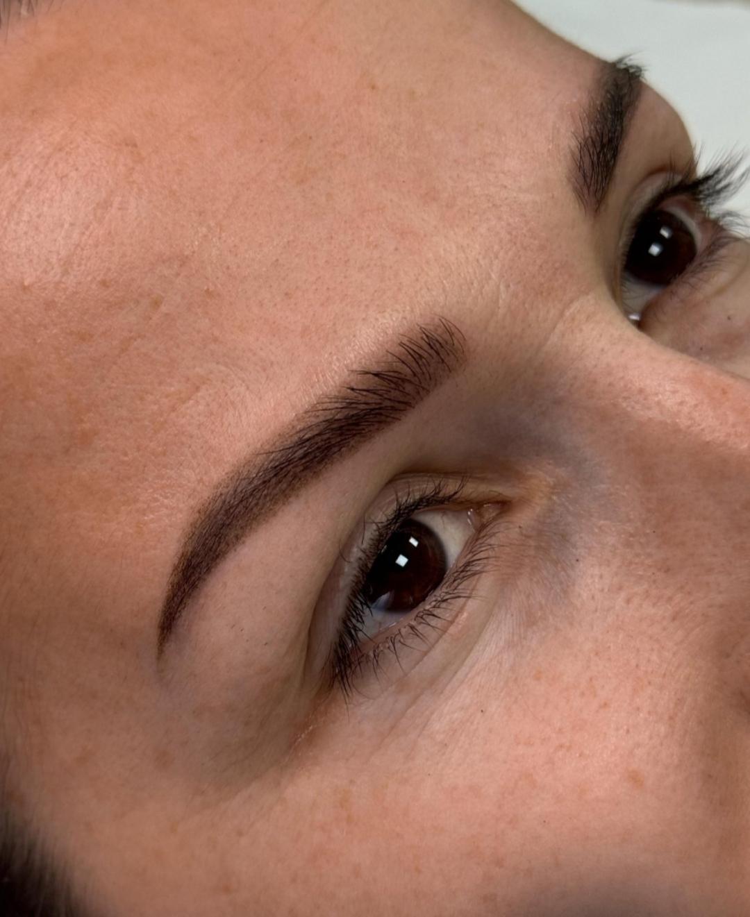 Claire #beograd Trajna šminka Trajna šminka - obrve