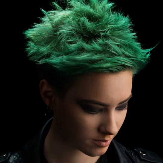 Aleksandar Team #beograd Blajhanje kose Blajhanje + preliv + olaplex zaštita - kratka kosa