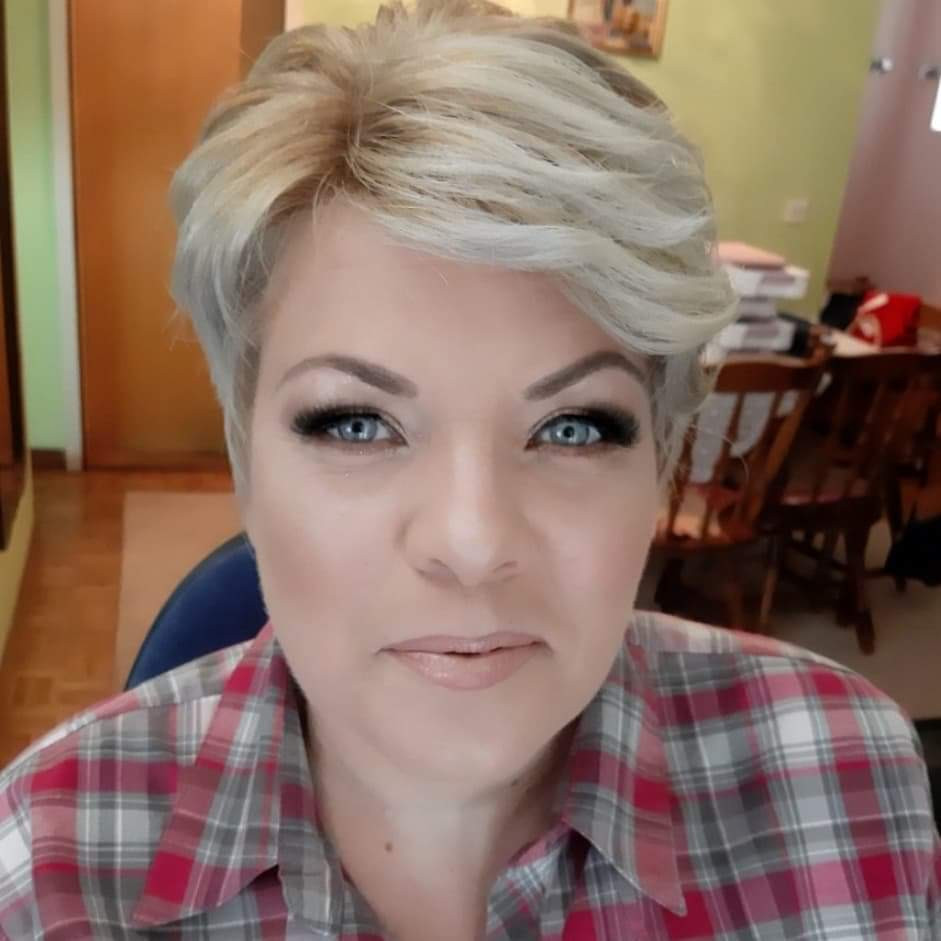 Albina Unisex Studio Lepote #temerin Make-up / šminkanje Profesionalno šminkanje + veštačke trepavice