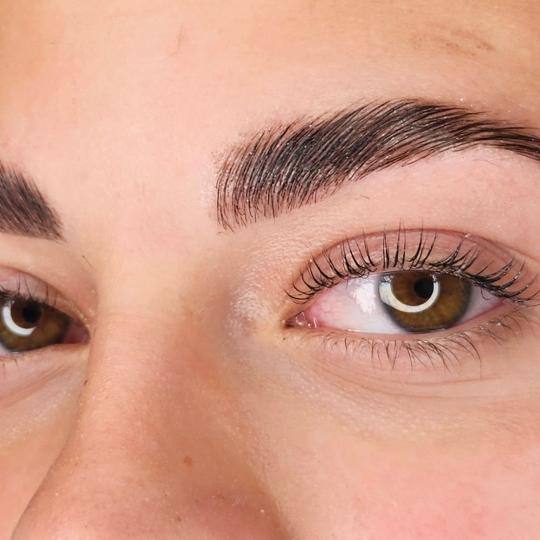 Latina beauty studio #beograd Trepavice Lash lift + Brow lift