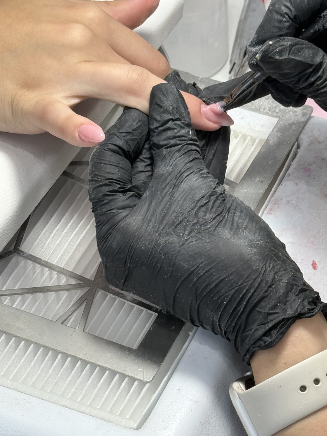 GM Beauty studio #beograd Izlivanje noktiju Izlivanje noktiju gelom - L dužina