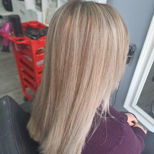 Primadonna Jelena #pancevo Pramenovi Pramenovi cele dužine - duga kosa