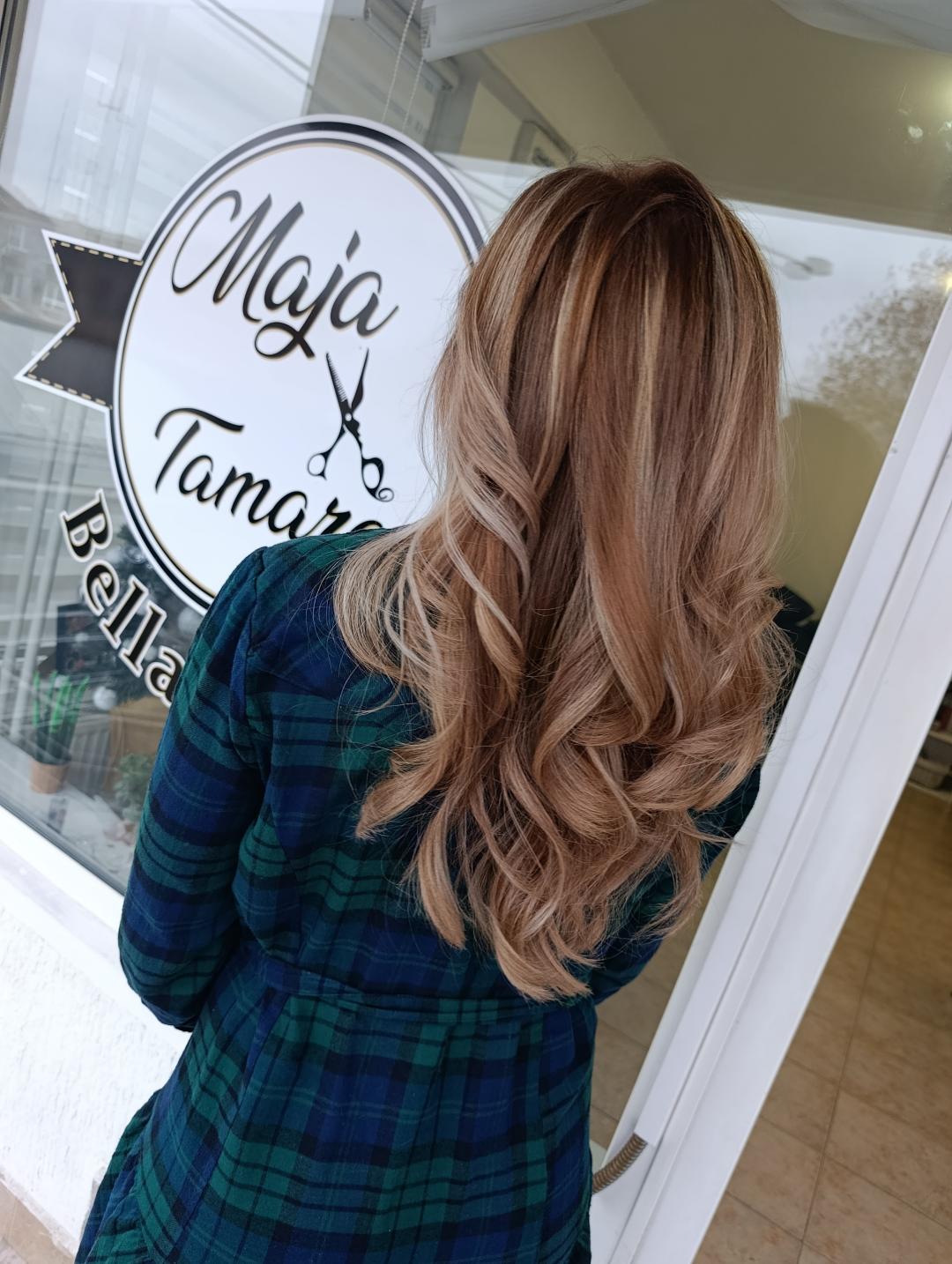 Šišanje i feniranje - duga kosa - Bella Sofija, Obrenovac Žensko šišanje Frizerski saloni Žensko šišanje, Obrenovac, Centar