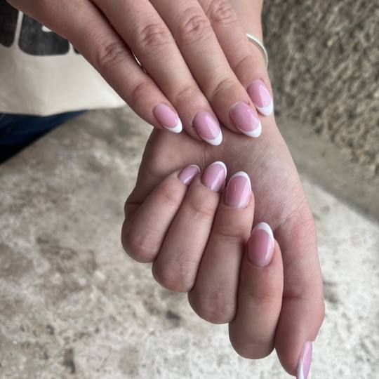 Xenija beauty #beograd Manikir Izlivanje noktiju gelom - M / L dužina