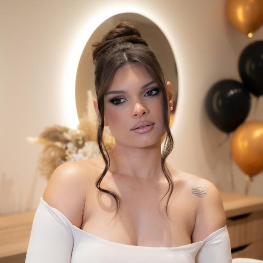 Studio Kristina Jovanović #beograd Pletenice, kike, punđe Pravljenje punđe