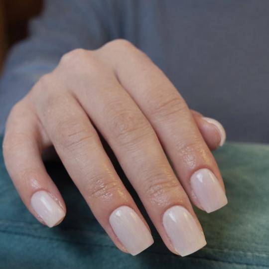 Lumière studio #beograd Ojačavanje noktiju Ojačavanje noktiju prirodnih noktiju gelom / rubber ba