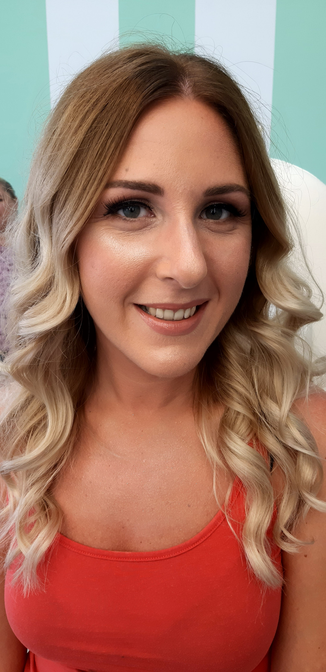 Albina Unisex Studio Lepote #temerin Make-up / šminkanje Profesionalno šminkanje + veštačke trepavice