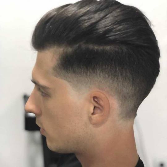 Headroom #beograd Muško šišanje Muško šišanje makazama + mašinicom ✂ Nikola