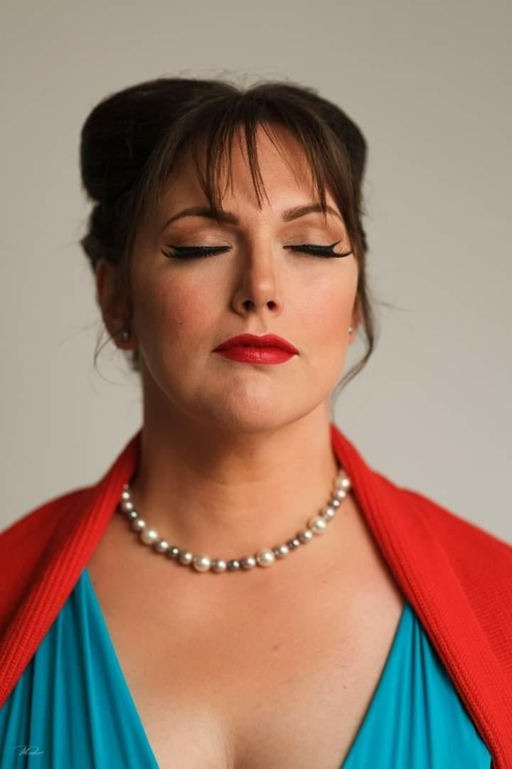 Albina Unisex Studio Lepote #temerin Make-up / šminkanje Profesionalno šminkanje + veštačke trepavice