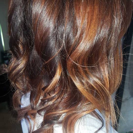 Bubi #beograd Ombre, sombre, balayage Balayage Ombre, sombre, balayage - kosa srednje dužine Preliv