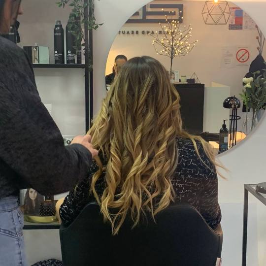 SALON 26 - Dorćol #beograd Uvijanje, lokne i talasi Lokne na presu Lokne na presu / kupu - duga kos