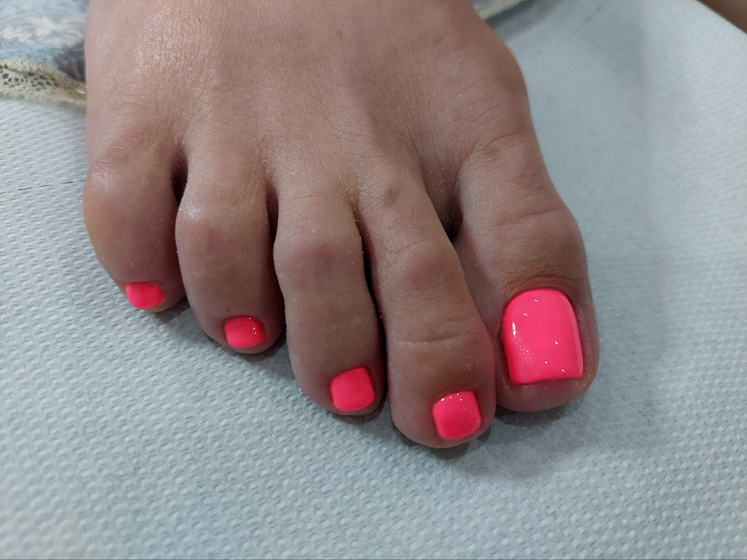 Beauty Palace by M #beograd Gel lak Pedikir + gel lak ( ruski pedikir )