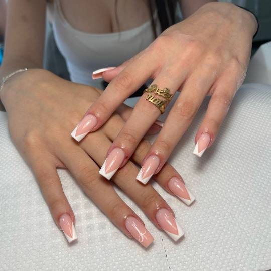 Sneža Nails #beograd Izlivanje noktiju Izlivanje noktiju gelom - XL dužina