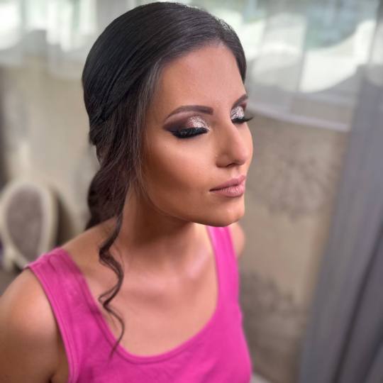 Bibi beauty centar #beograd Make-up / šminkanje Profesionalno šminkanje + veštačke trepavice + s