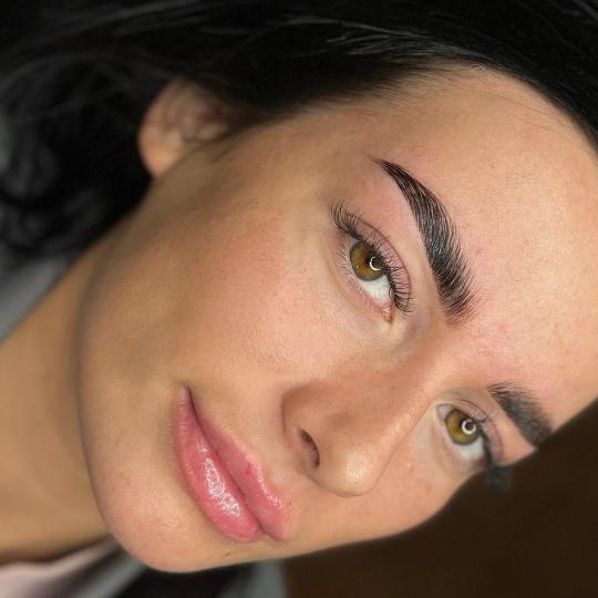 Studio Popov #beograd Obrve Brow lift + farbanje obrva