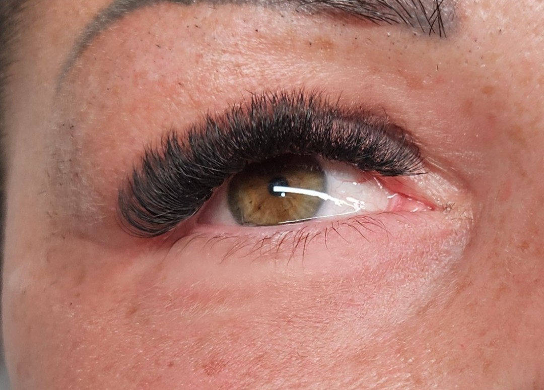 Butik Lepote #beograd Nadogradnja trepavica Nadogradnja trepavica - veci i mega volumen