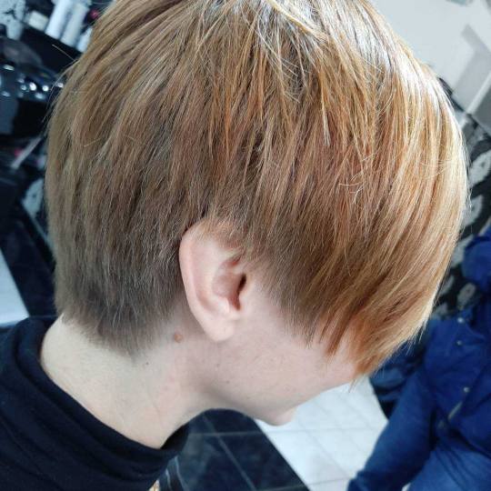 Headroom #beograd Asimetricno sisanje ✂️ Sloba