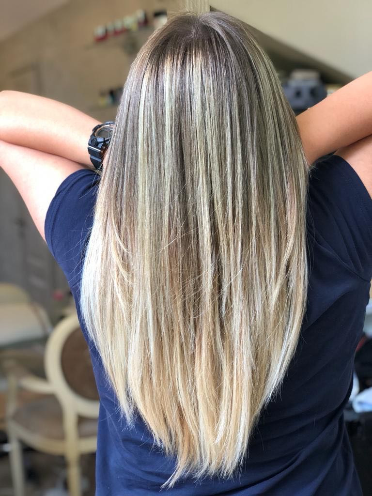 Bibi beauty centar #beograd Pramenovi Pramenovi na foliju u 1 / 2 boje / blanšem + olaplex+ preliv - duga kosa