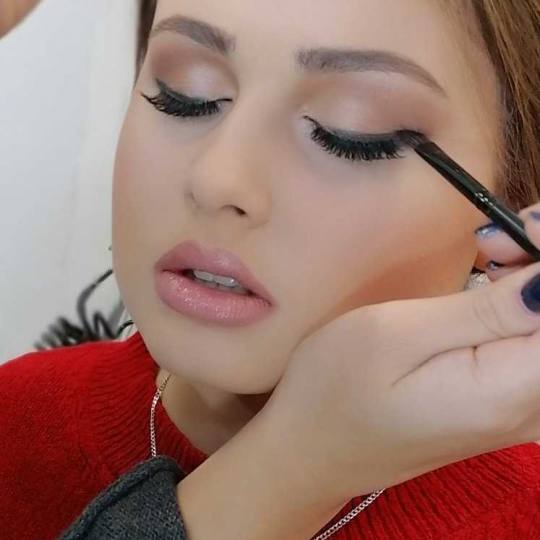 Felicita #beograd Make-up / šminkanje Profesionalno šminkanje + veštačke trepavice
