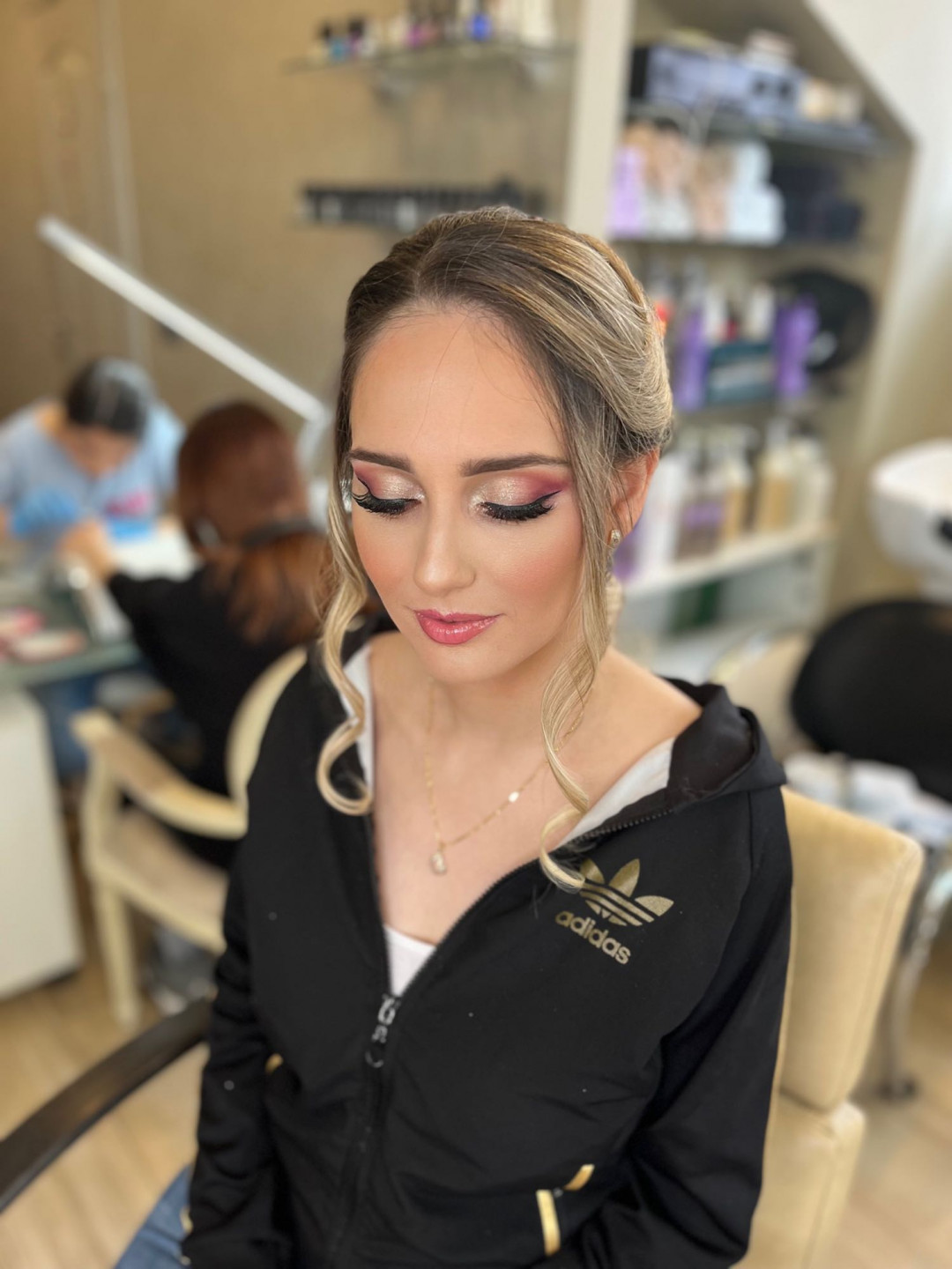 Bibi beauty centar #beograd Make-up / šminkanje Profesionalno šminkanje + veštačke trepavice