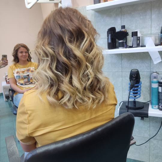 Candy S #novisad Feniranje i stilizovanje Feniranje WAVES, na talase - duga kosa