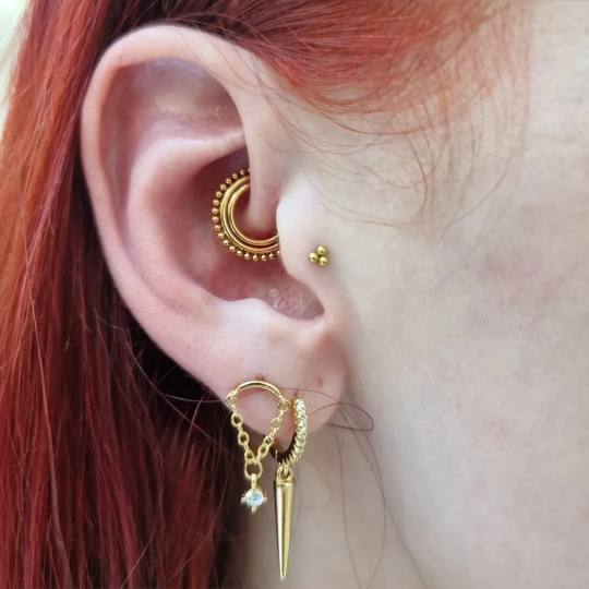 Bling Bling Piercing #beograd Ukrasite vase uvce kod nS u studiju
Migrena pirsing
Lobe pirsing
Tr