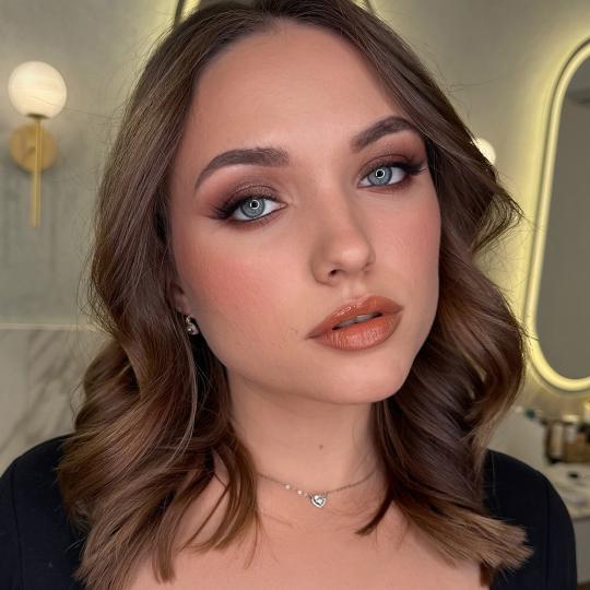 Ivana Vit #beograd Make-up / šminkanje Profesionalno šminkanje - glam šminka Brown smokey