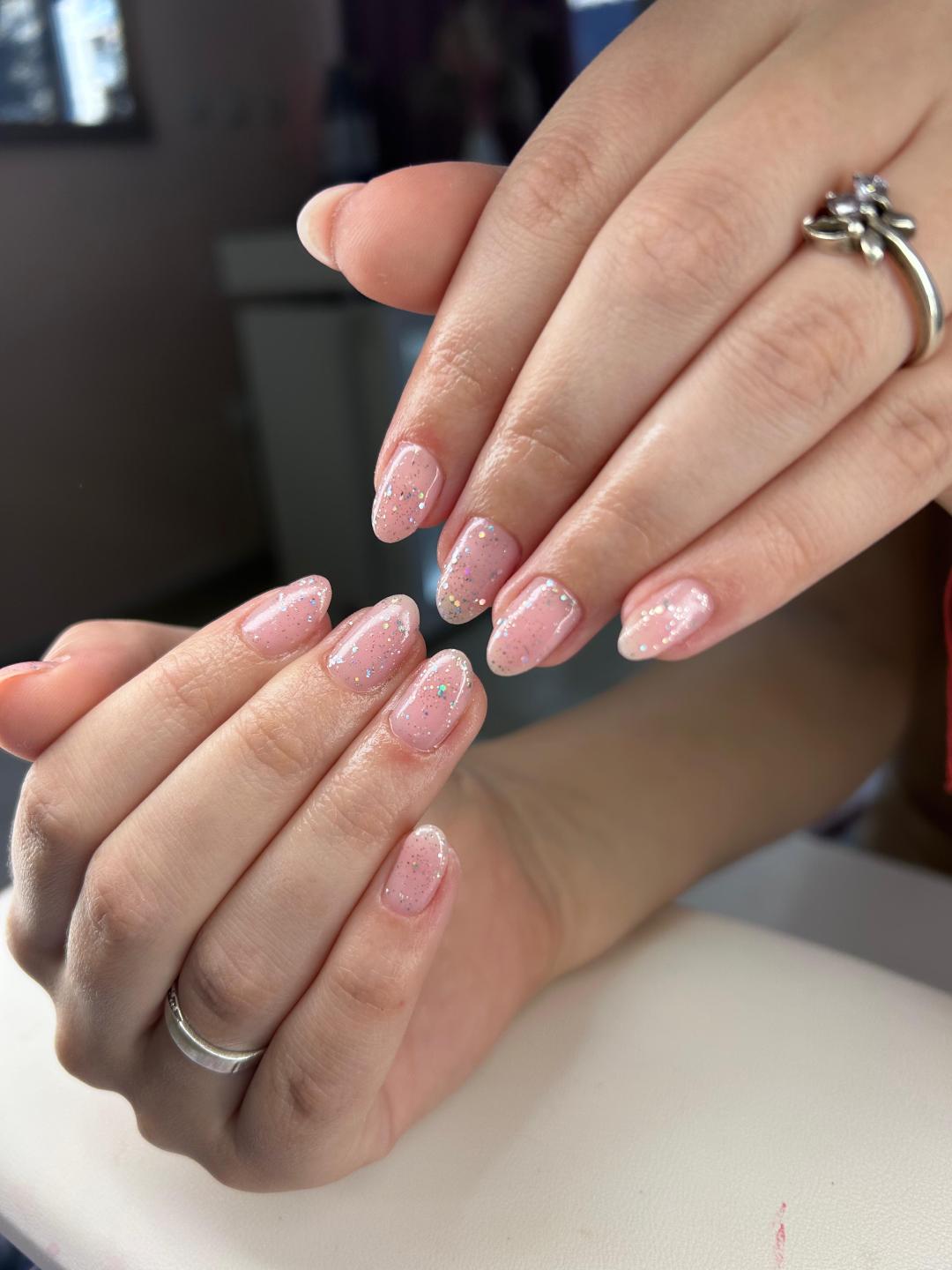 Korekcija gela - M dužina - Lolet Beauty, Novi Sad Korekcija noktiju Nokti Korekcija noktiju, Novi Sad, Sajmište, Detelinara, Banatić