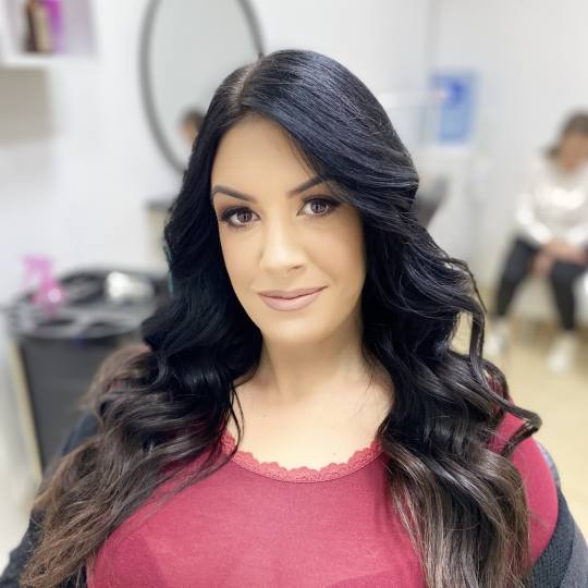 Lovely Style #beograd Make-up / šminkanje Profesionalno šminkanje + feniranje na ravno / lokne