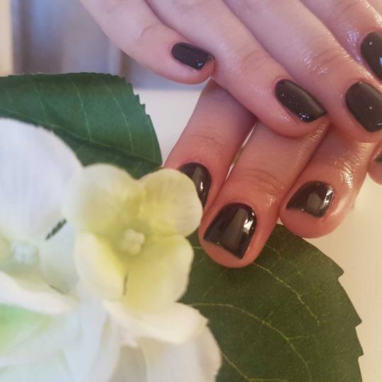 Unna Centar #beograd Manikir #trajni lak Spa manikir + gel lak CUCCIO COLOUR VENEER SOAK OFF SISTEM 