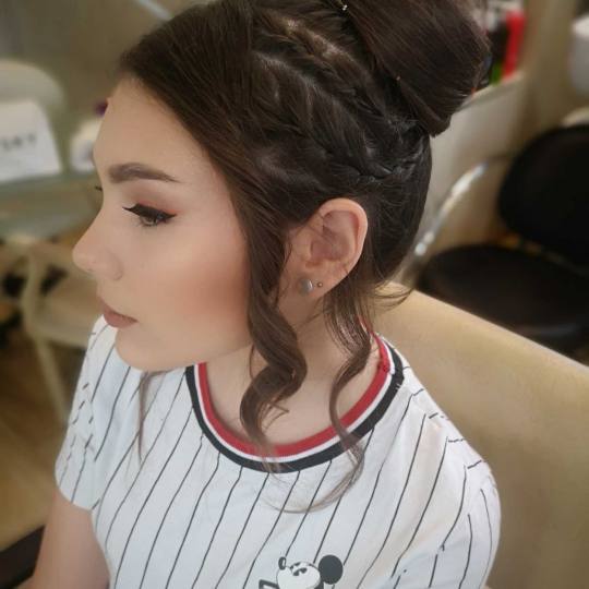 Bibi beauty centar #beograd Make-up / šminkanje Profesionalno šminkanje + svečana frizura - za ma