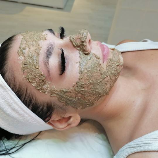 Natural Beauty Lux #beograd Tretman lica Higijenski tretman lica Higijenski tretman lica spada u osn