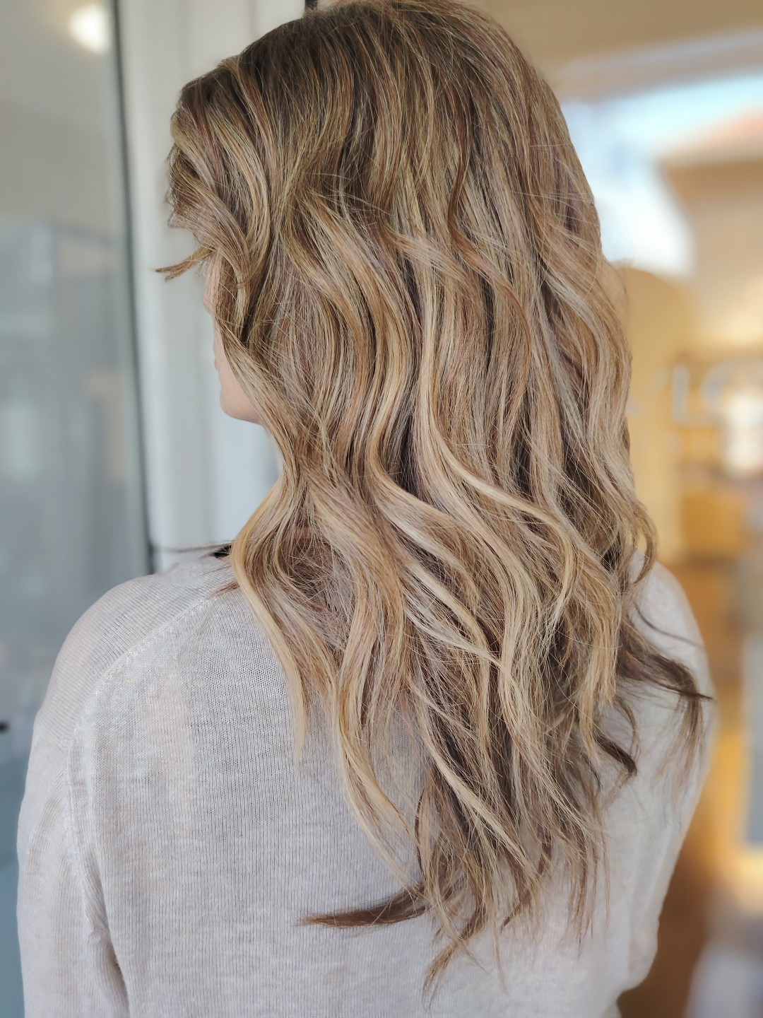 Pramenovi na foliju - duga kosa - Mstyle3, Beograd Pramenovi Frizerski saloni Pramenovi, Beograd, Zemun Centar